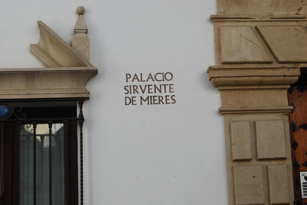Palacio Sirvente Mieres - Parking Gratuito Andújar Exterior foto