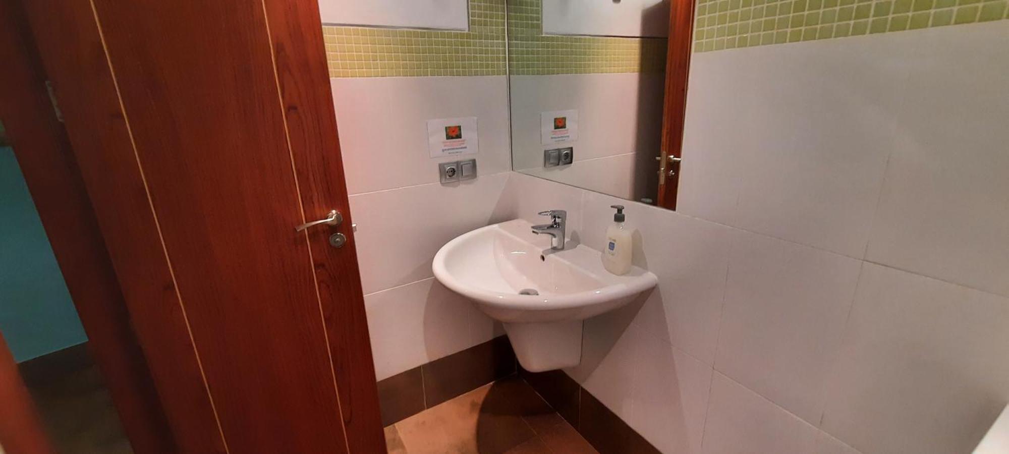 Palacio Sirvente Mieres - Parking Gratuito Andújar Quarto foto